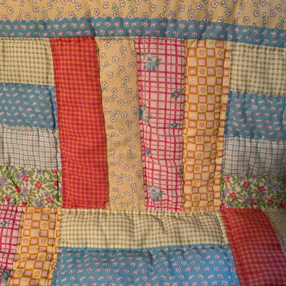 Patch Design Colorful quilt - Picture 5 of 7